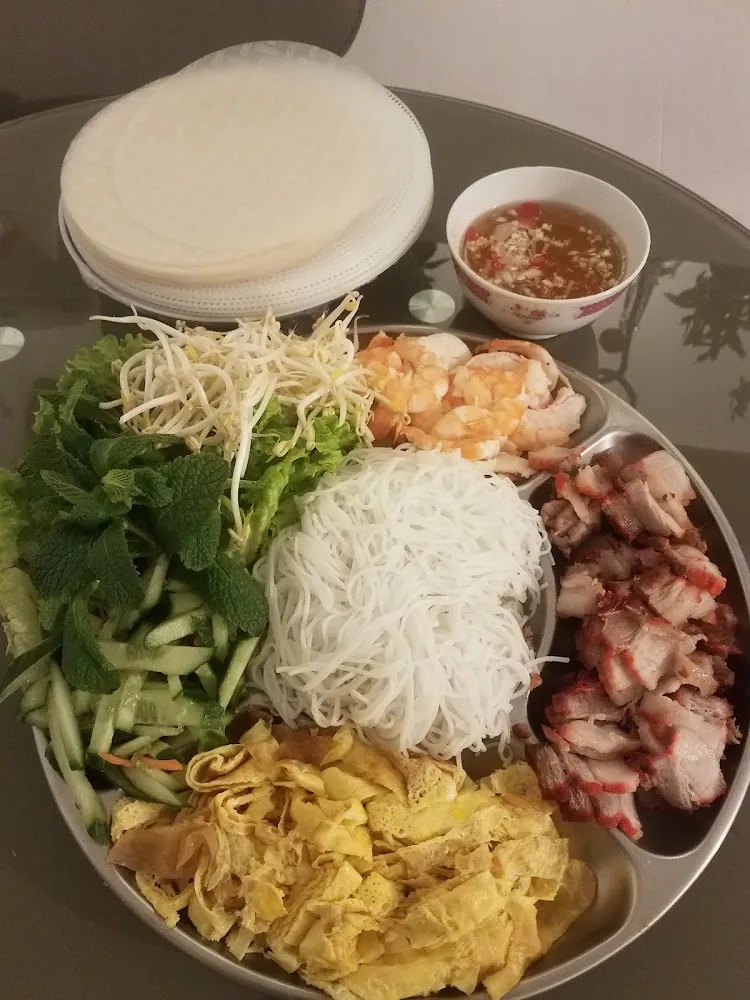 Bánh Tráng Cuốn Thịt